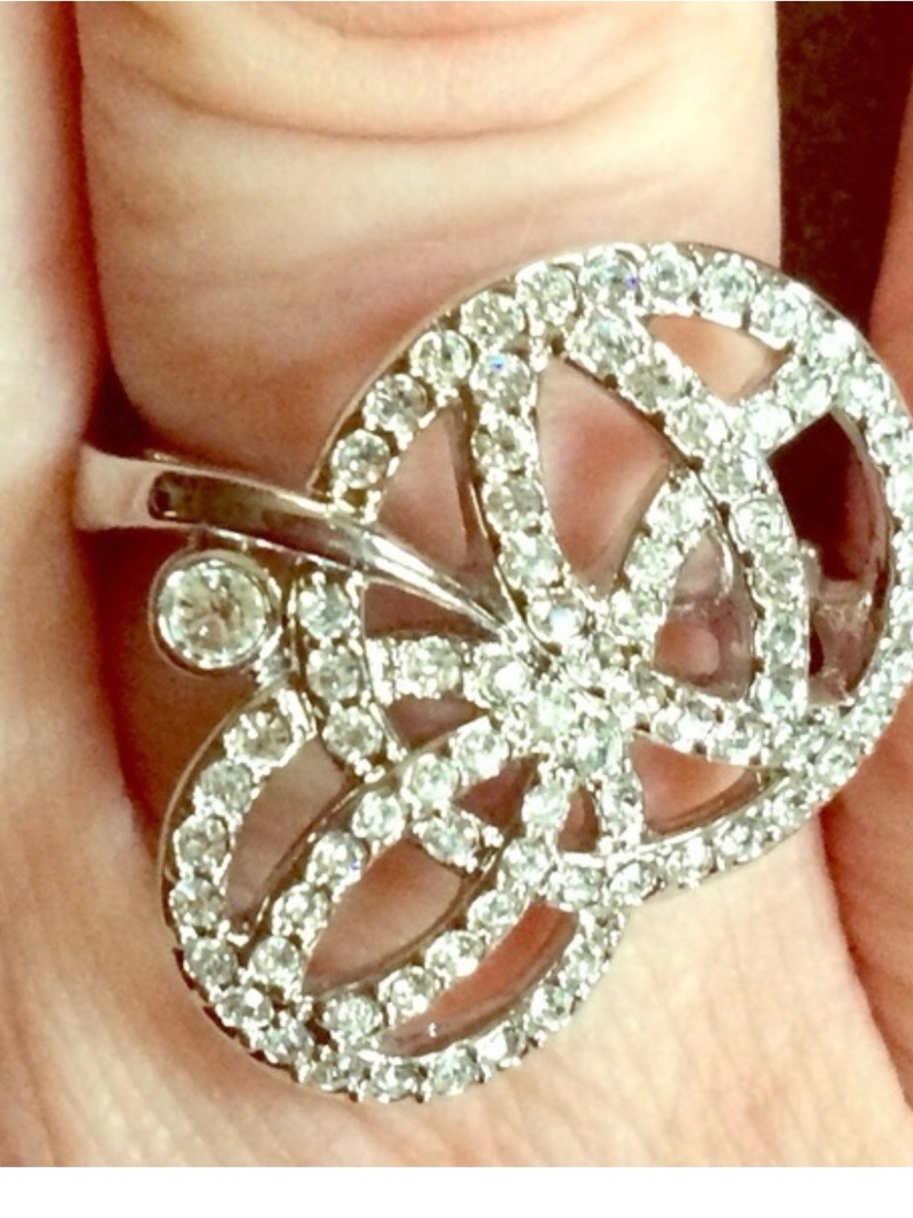 Elegant Swarovski’s Silver-Tone Crystal Statement Ring - White